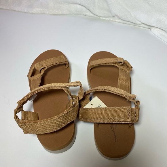 Universal Thread Holden Platform Sports Beige Adjustable Sandals - Picture 3 of 7